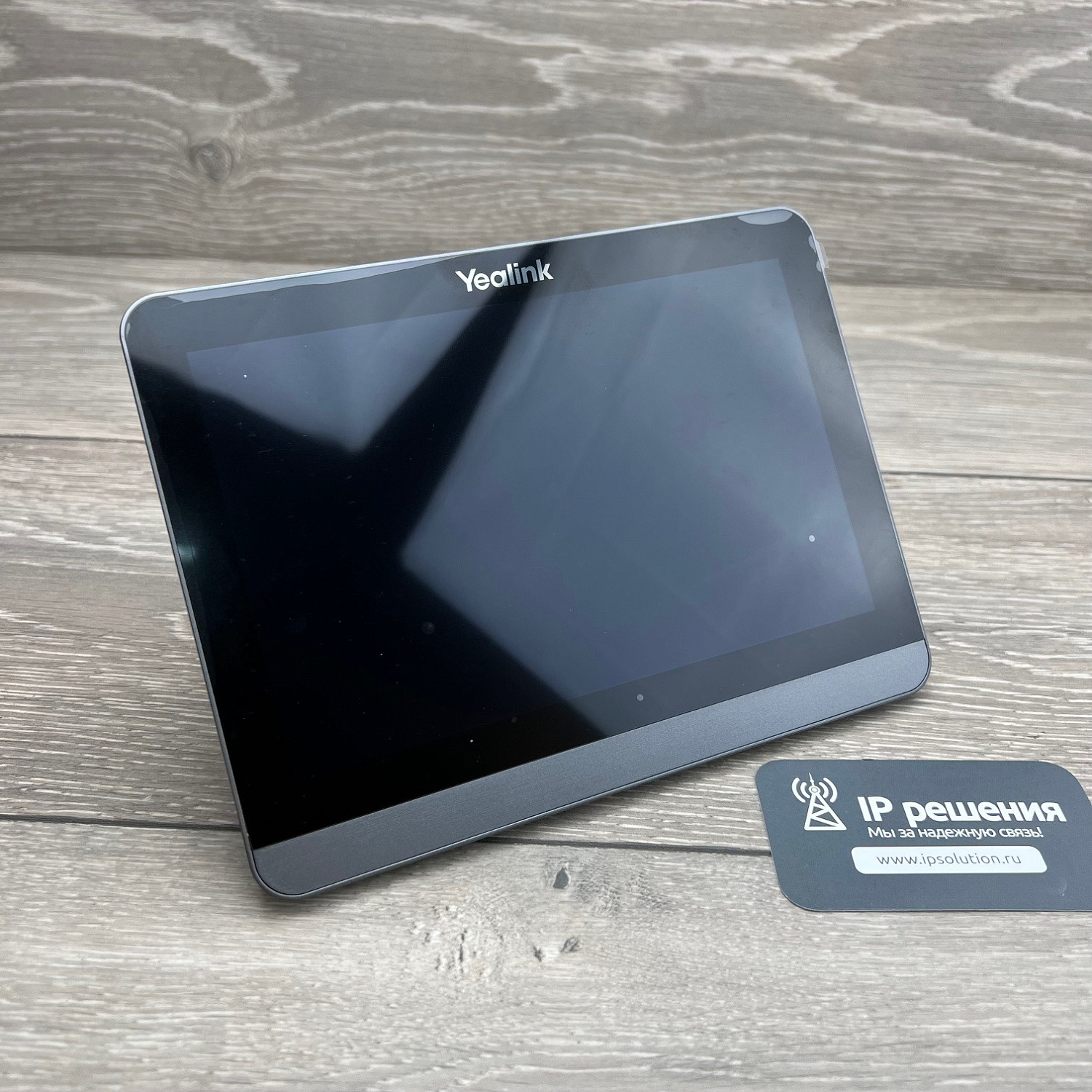 Yealink CTP18, сенсорная панель управления для терминалов и видеобаров Yealink